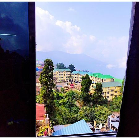 Hotel Premium Pitstop Near Railway Station Best Hotel In Darjeeling Darjeeling  Eksteriør bilde